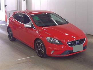 2015 Volvo V40 - Thumbnail