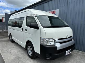 2019 Toyota HIACE - Thumbnail