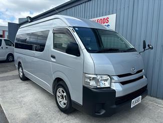 2015 Toyota HIACE - Thumbnail