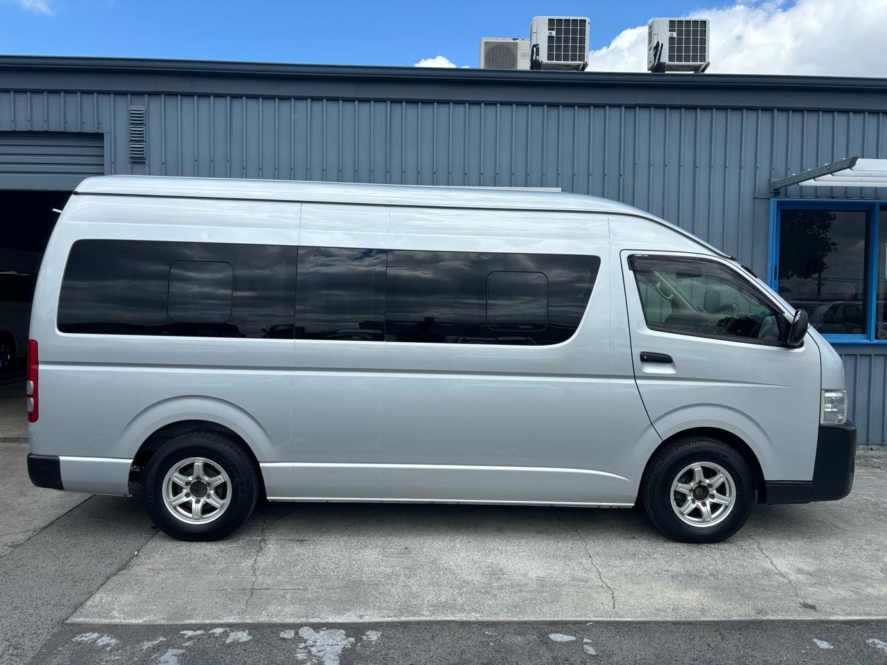 2015 Toyota HIACE