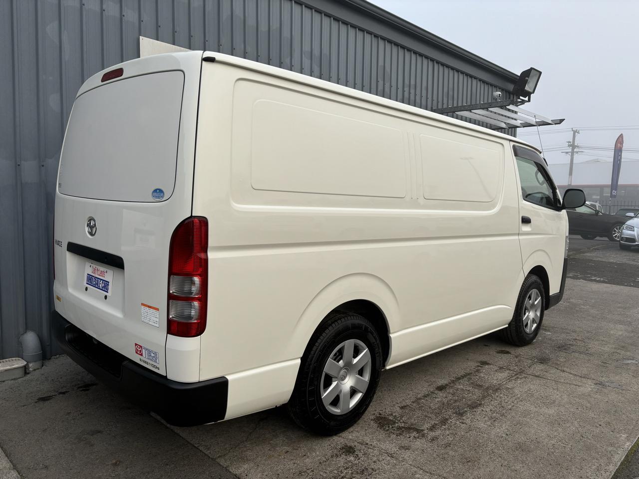 2019 Toyota HIACE