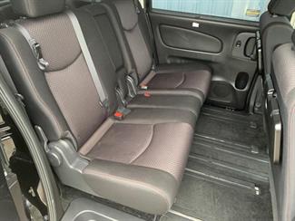 2013 Nissan SERENA - Thumbnail