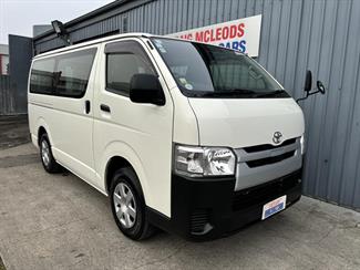 2019 Toyota HIACE - Thumbnail