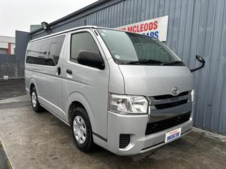 2018 Toyota HIACE - Thumbnail