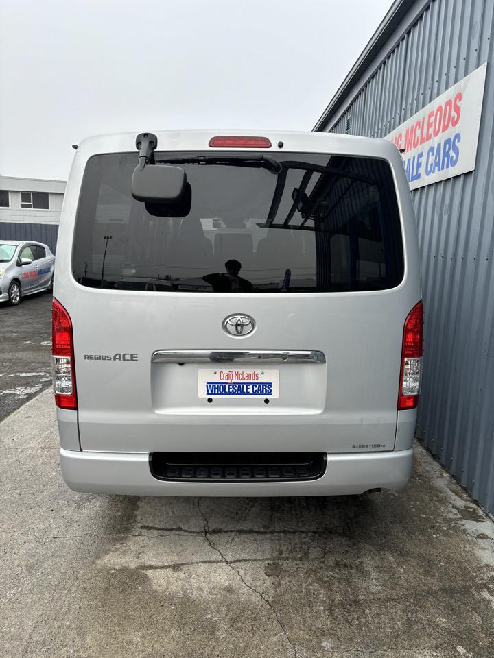 2018 Toyota HIACE