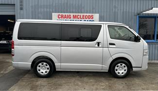 2018 Toyota HIACE - Thumbnail