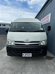 2013 Toyota HIACE - Thumbnail