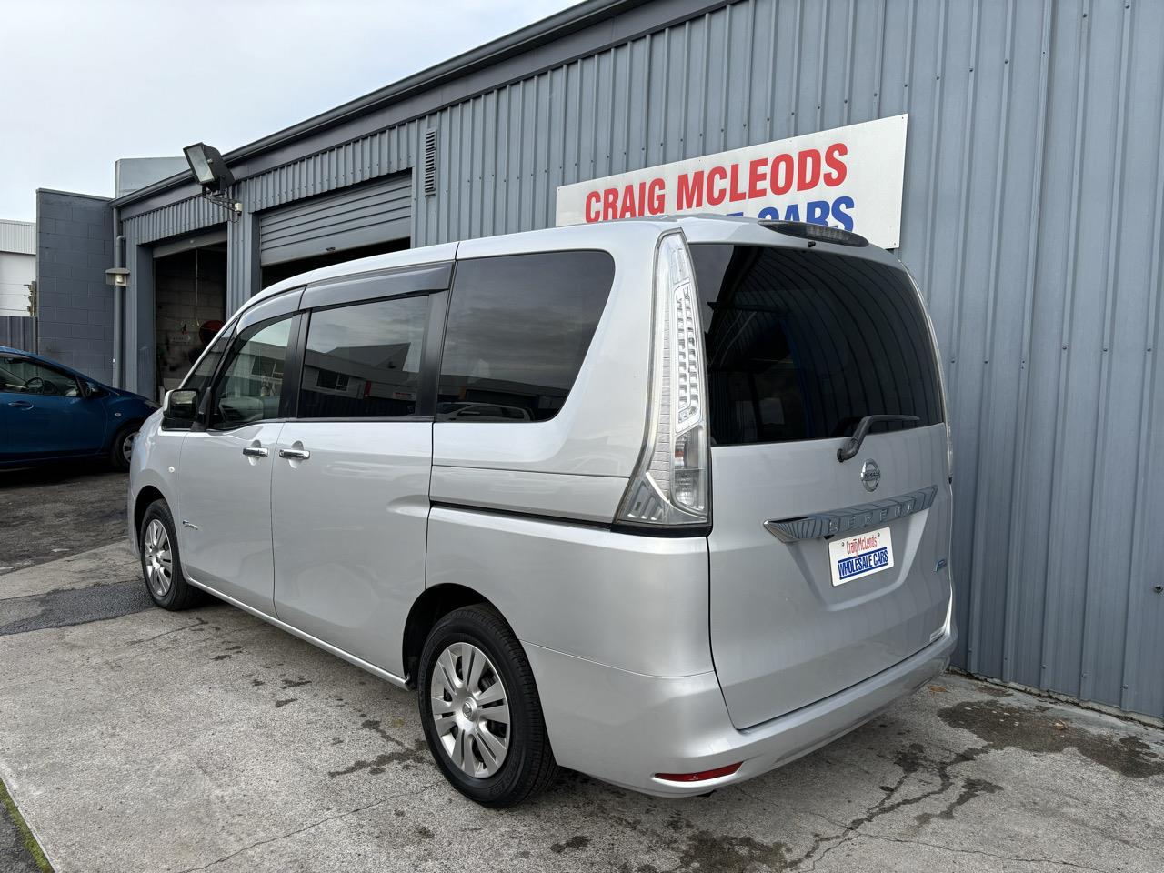 2013 Nissan SERENA