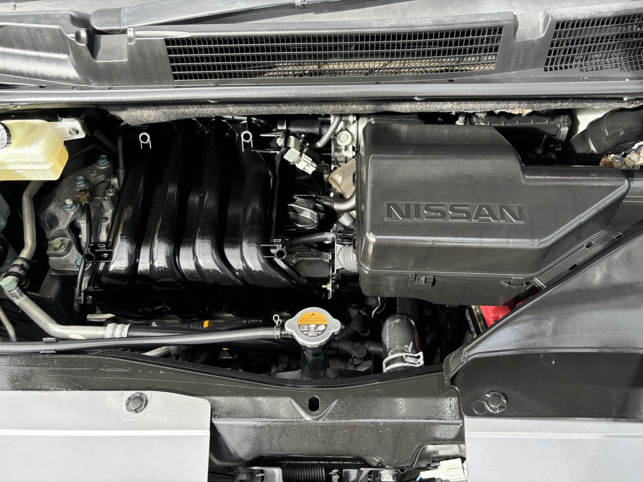 2013 Nissan SERENA