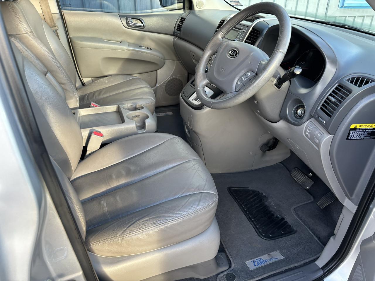 2012 Kia Carnival