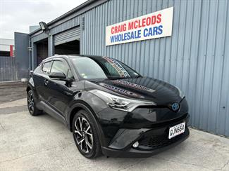 2017 Toyota C-HR - Thumbnail