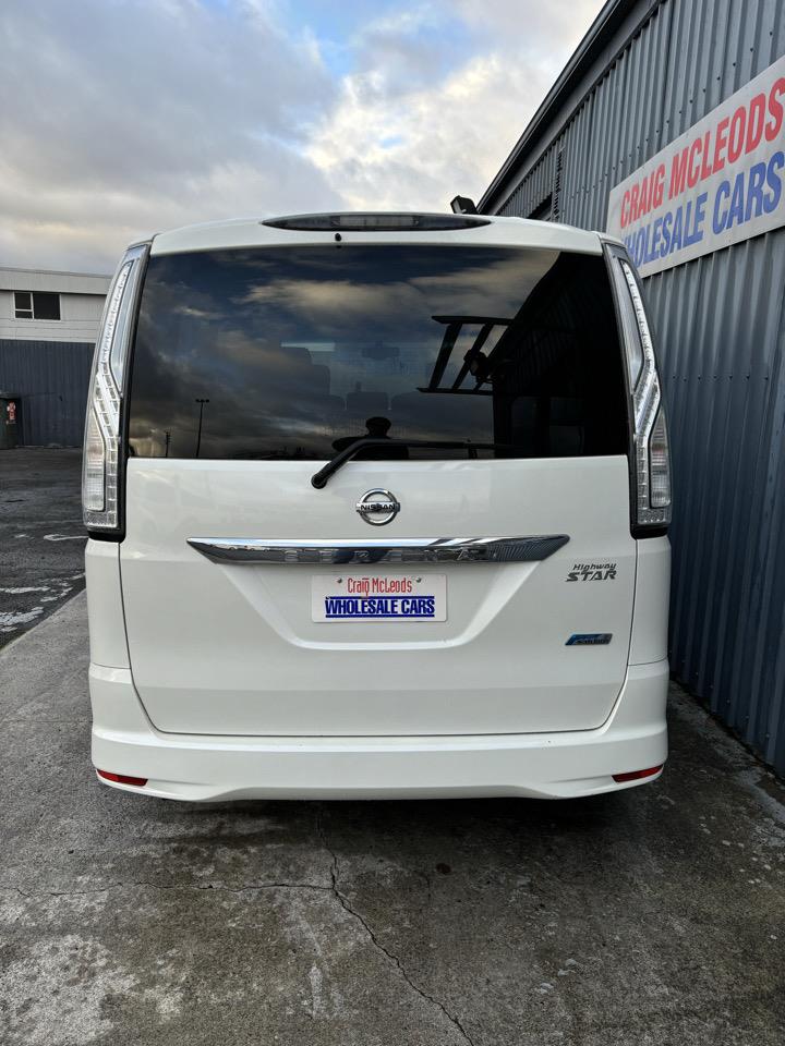 2014 Nissan SERENA