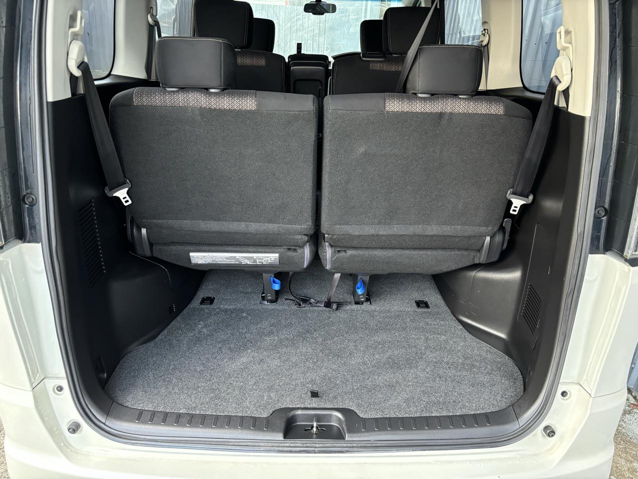 2014 Nissan SERENA