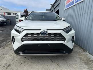 2022 Toyota RAV4 - Thumbnail