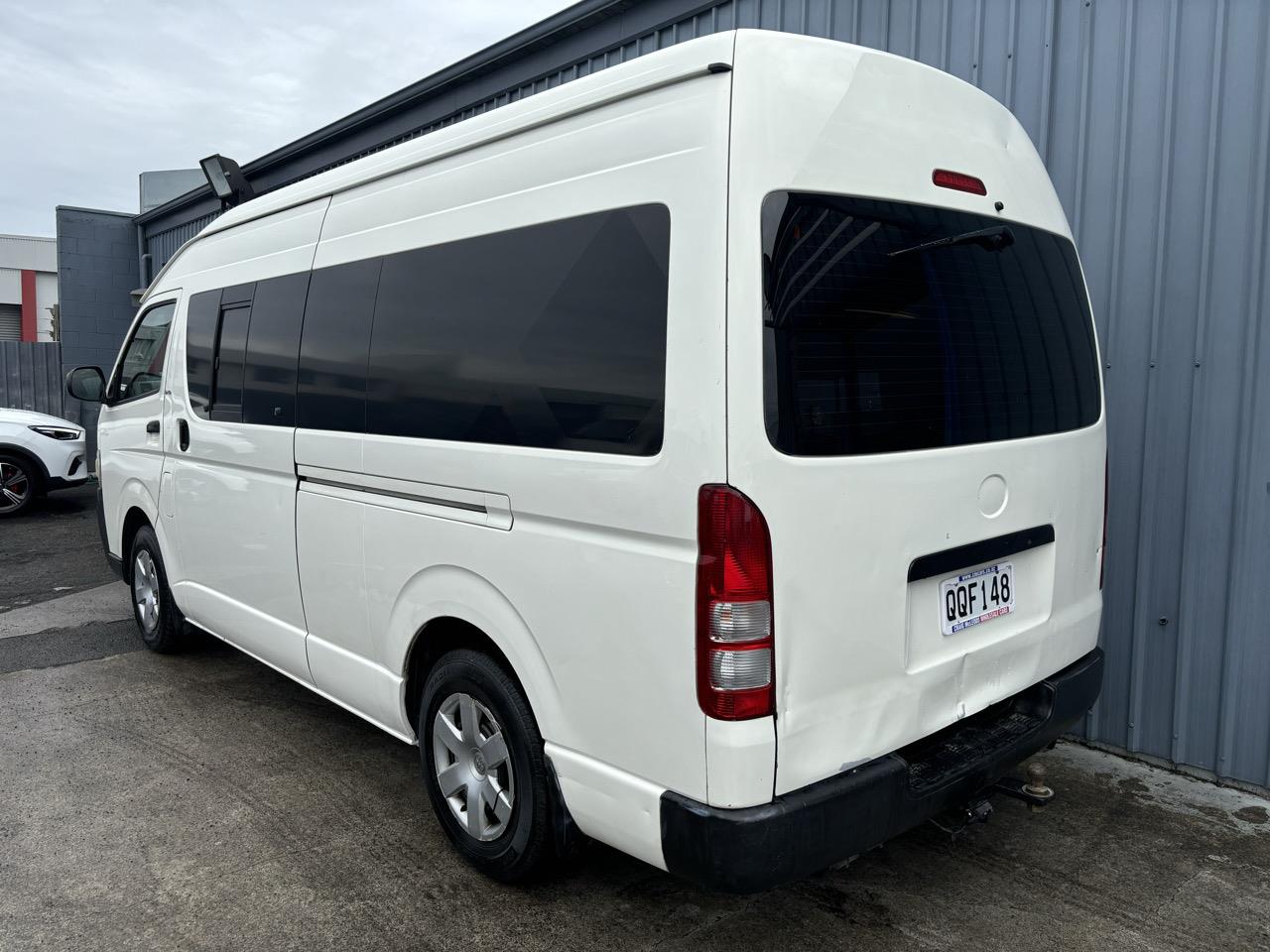 2006 Toyota HIACE