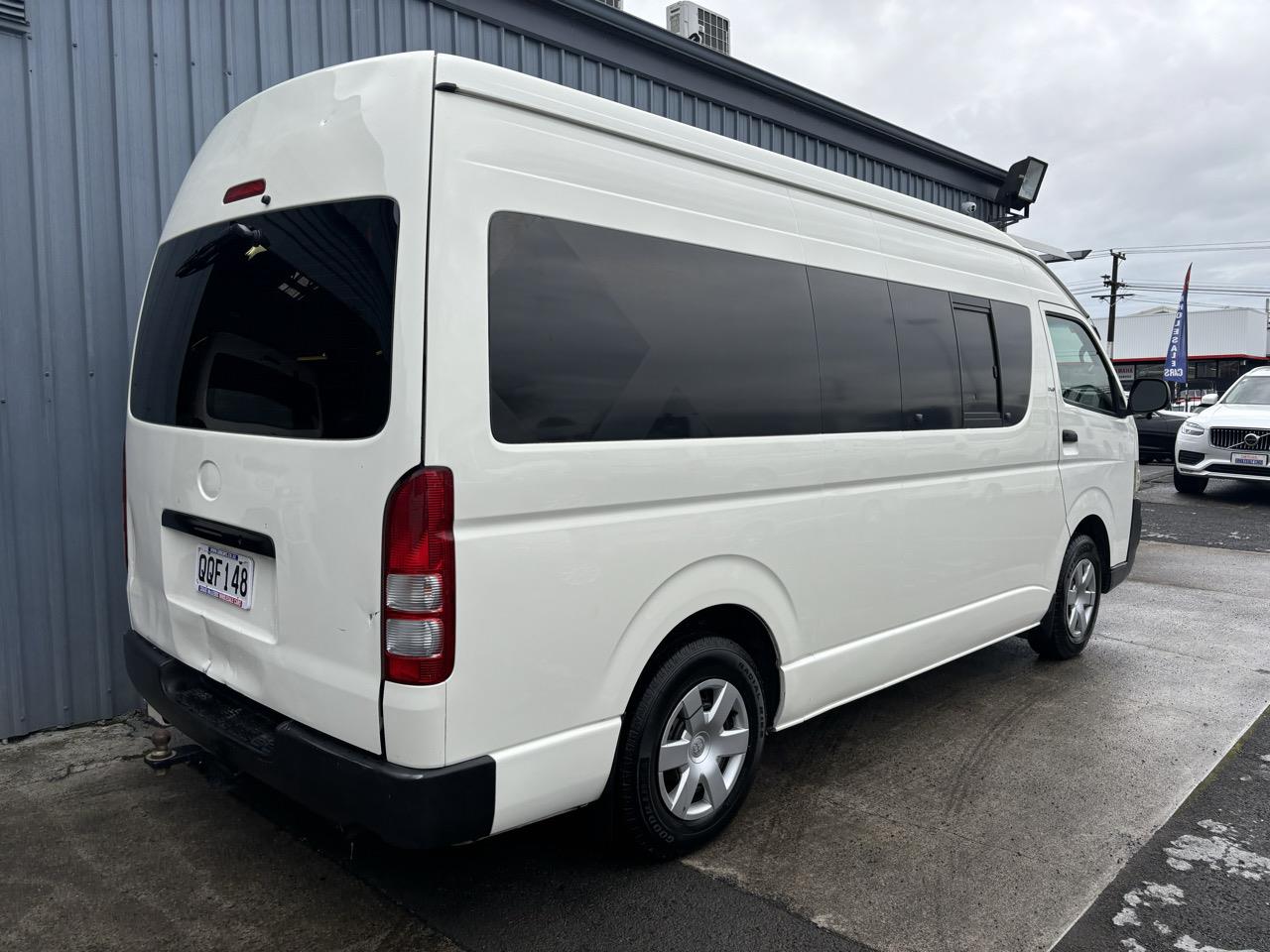 2006 Toyota HIACE