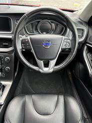 2015 Volvo V40 - Thumbnail