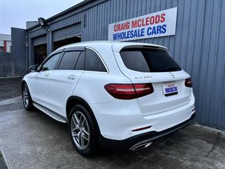 2016 Mercedes-Benz GLC 250 - Thumbnail