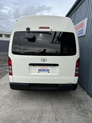 2020 Toyota HIACE - Thumbnail