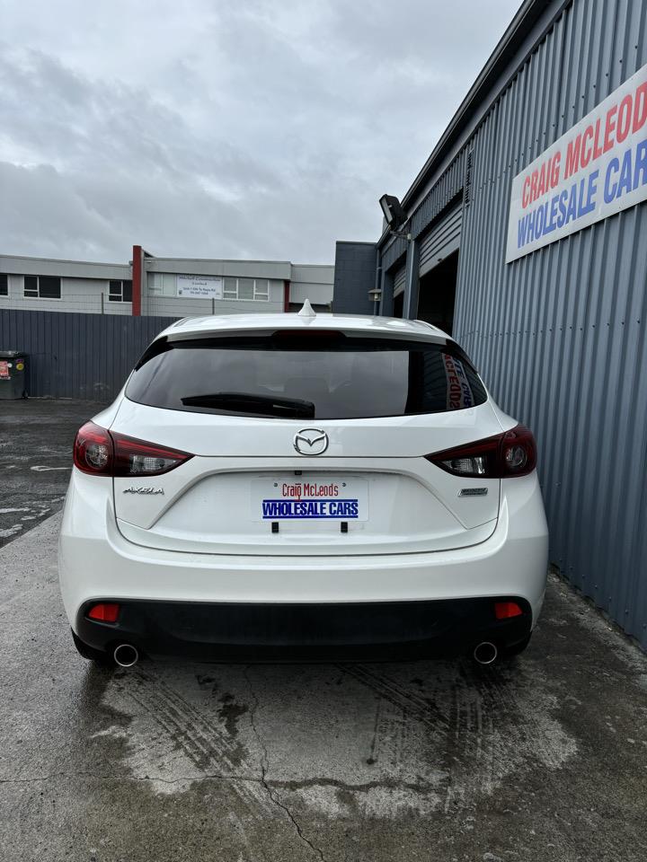 2015 Mazda Axela