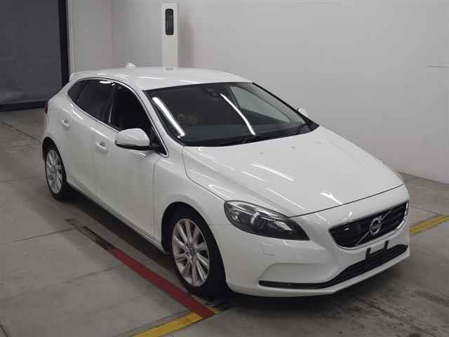 2015 Volvo V40