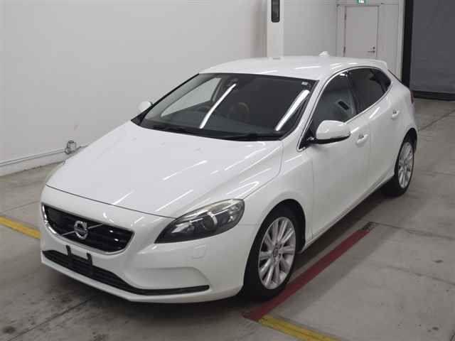 2015 Volvo V40