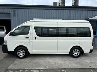 2006 Toyota HIACE - Thumbnail