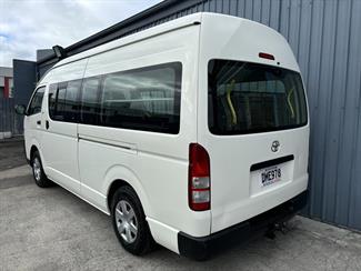 2006 Toyota HIACE - Thumbnail