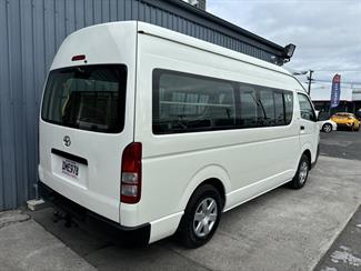 2006 Toyota HIACE - Thumbnail