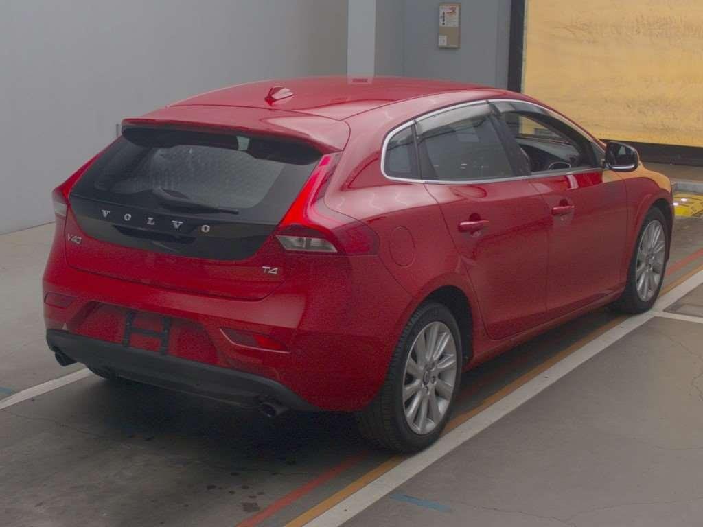 2015 Volvo V40