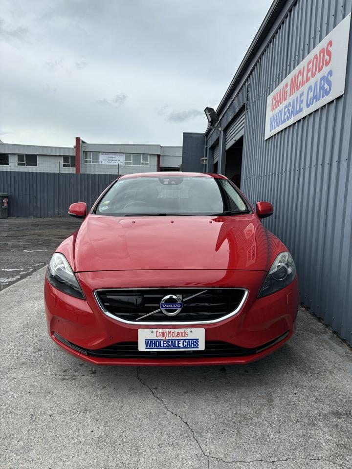 2015 Volvo V40