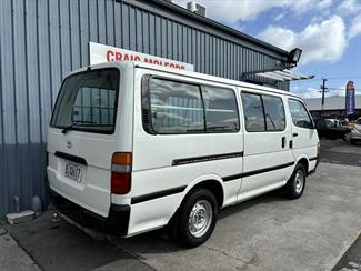 2003 Toyota HIACE - Thumbnail